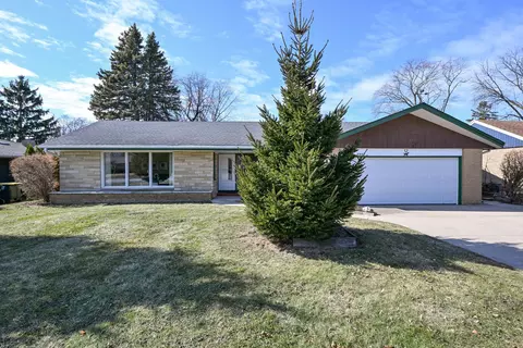 2451 N 115th, Wauwatosa, WI 53226