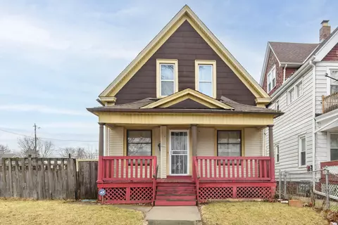 2831 N 25th, Milwaukee, WI 53206