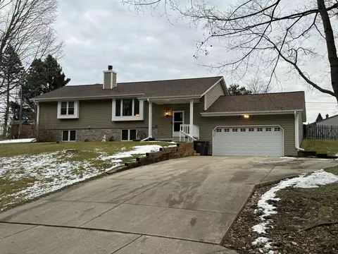 w227s8910 S Marianne, Big Bend, WI 53103