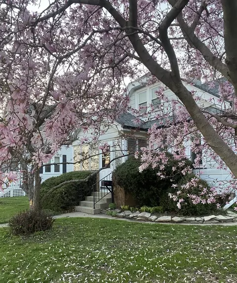 1320 Manitowoc, South Milwaukee, WI 53172