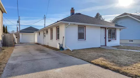 2215 Main, Sheboygan, WI 53083