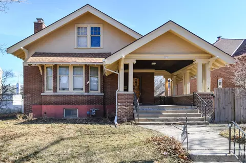 2316 N Grant, Milwaukee, WI 53210