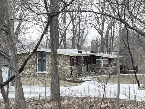 3657 Lusan, Jackson, WI 53012