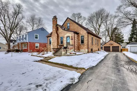 5739 S 113th, Hales Corners, WI 53130