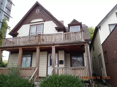 2860 N Teutonia, Milwaukee, WI 53206