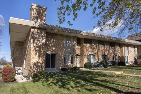 11937 W Appleton #14, Milwaukee, WI 53224