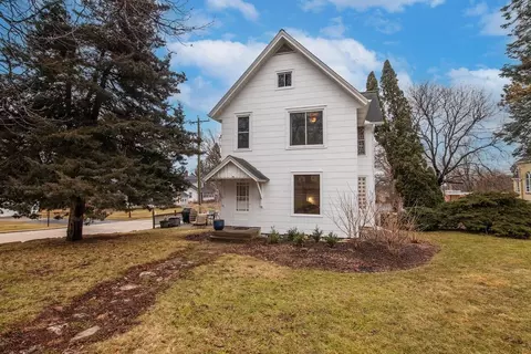403 W Capitol, Hartland, WI 53029
