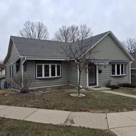 1412 Henry, Watertown, WI 53094
