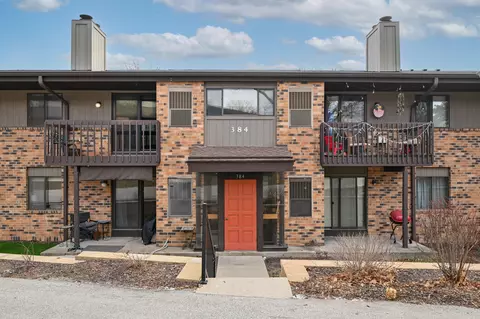 384 Park Hl #E, Pewaukee, WI 53072