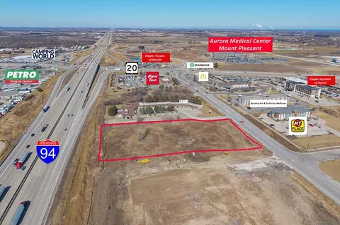 1132 S Us Highway 41, Mount Pleasant, WI 53177