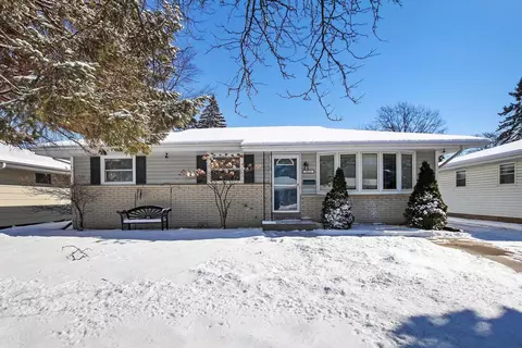 8015 48th, Kenosha, WI 53142