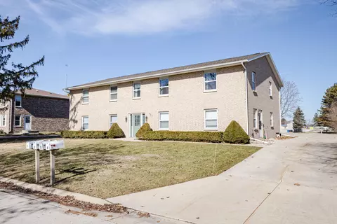 400 Franklin #1-4, Watertown, WI 53094