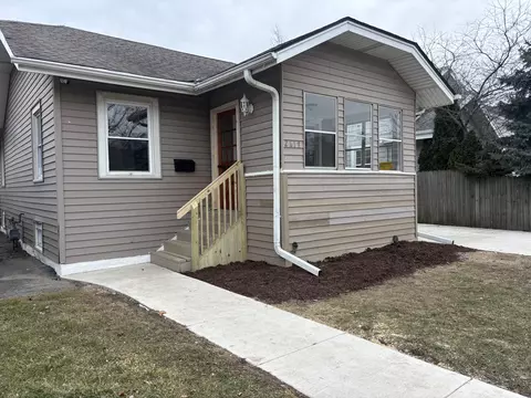 2617 Cottonwood, Racine, WI 53402