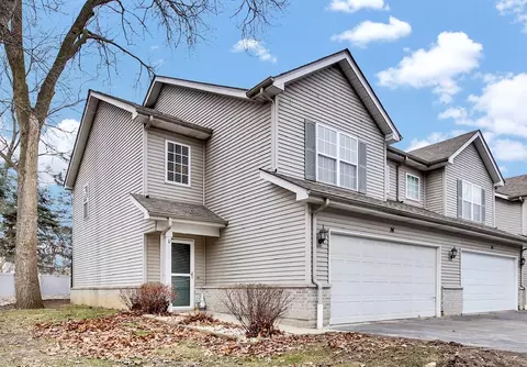 807 82nd #14, Kenosha, WI 53143