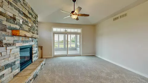 Living - 726 E Reinel, Jefferson, WI 53549 photo 4 of 5