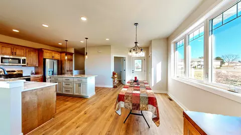 Dining - 726 E Reinel, Jefferson, WI 53549 photo 5 of 5