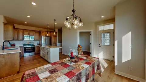 Dining - 726 E Reinel, Jefferson, WI 53549 photo 4 of 5
