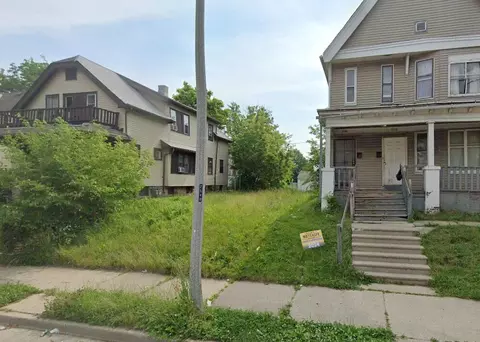 2540 N 34th, Milwaukee, WI 53210