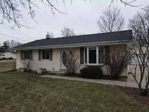 1507 Minor, Waukesha, WI 53189