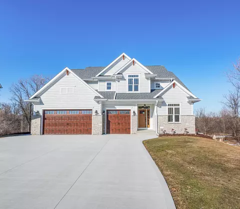11386 W Tess Crk, Franklin, WI 53132