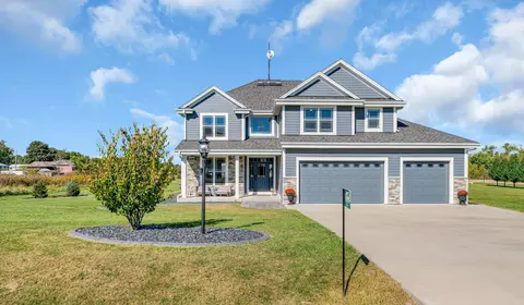 w2464 Leasure Way, East Troy, WI 53120