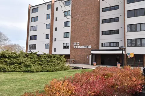 111 11th #1CN, Racine, WI 53403