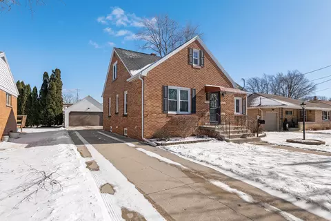 631 S 32nd, Manitowoc, WI 54220