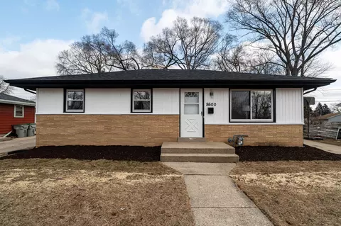 8600 W Crossfield, Milwaukee, WI 53225