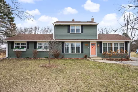 330 Kossow, Waukesha, WI 53186