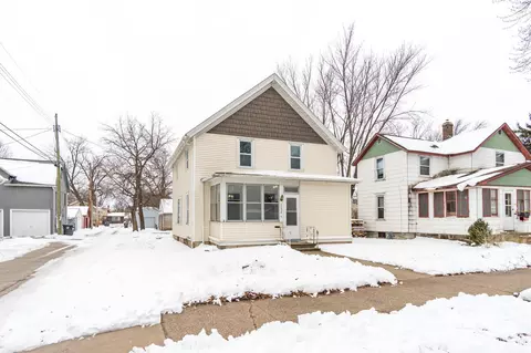 1230 Johnson, La Crosse, WI 54601