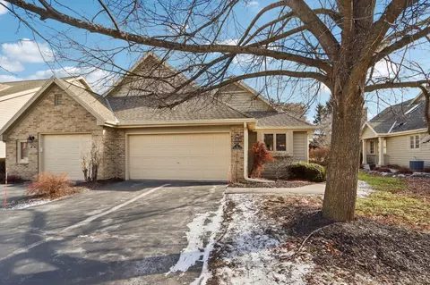 w240n2192 Dorchester #10A, Pewaukee, WI 53072