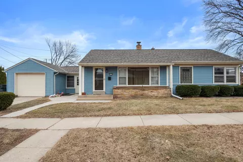 2538 S 75th, West Allis, WI 53219