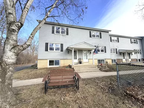 234 Wolf, Dousman, WI 53118