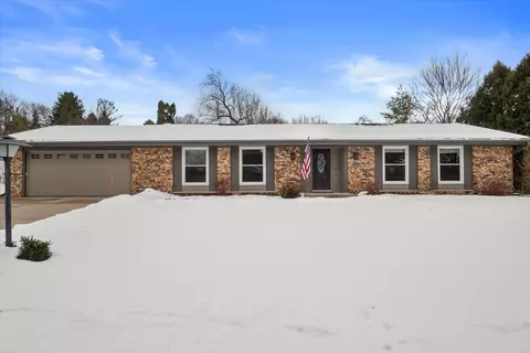 2509 Algoma, Waukesha, WI 53188