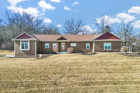 w321s8865 Leah, Mukwonago, WI 53149