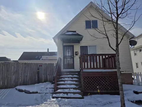 2459 W Walnut, Milwaukee, WI 53205