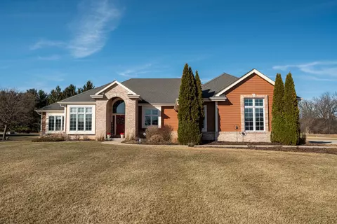 s101w32920 Westpointe, Mukwonago, WI 53149