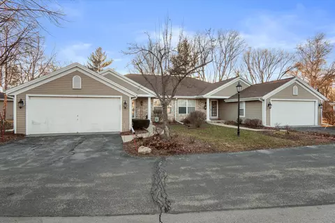 1914 E Sunset, Waukesha, WI 53189