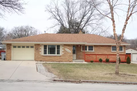 5542 W Jerelyn, Milwaukee, WI 53219