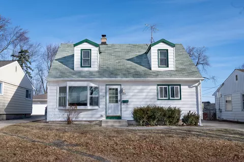 6604 W Montana, Milwaukee, WI 53219