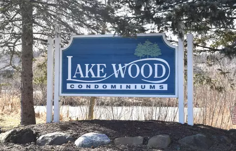 s77w19447 Lakewood #21, Muskego, WI 53150
