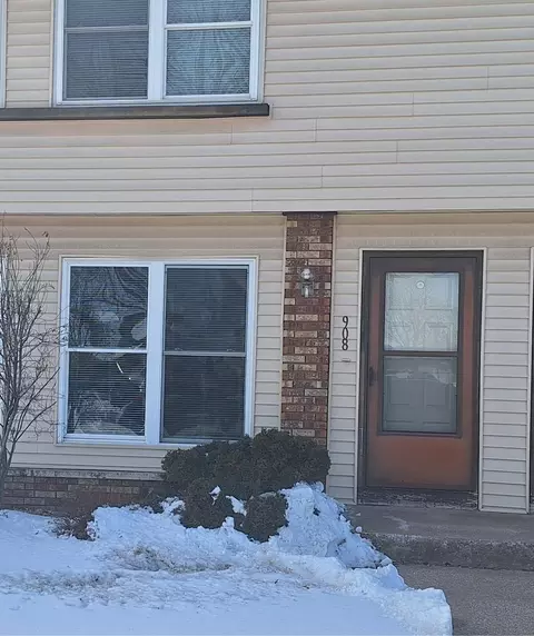 908 12th, Onalaska, WI 54650