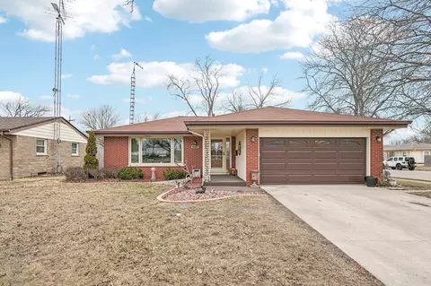 2304 85th, Kenosha, WI 53143