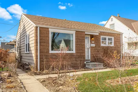 3773 S 16th, Milwaukee, WI 53221