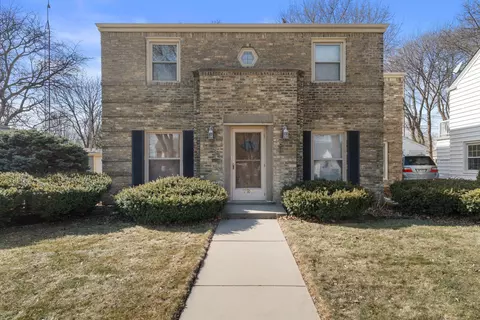 726 Orchard, Racine, WI 53405