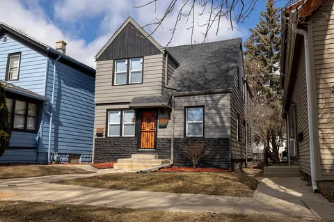 3604 W Rogers, Milwaukee, WI 53215