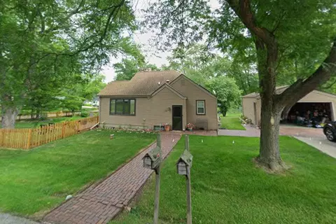 1704 S Berlin, New Berlin, WI 53151