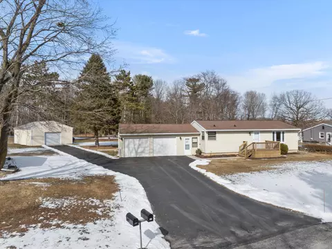 955 Laduron, Mishicot, WI 54228