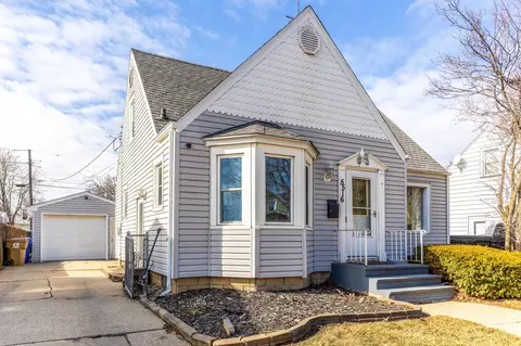 5516 37th, Kenosha, WI 53144