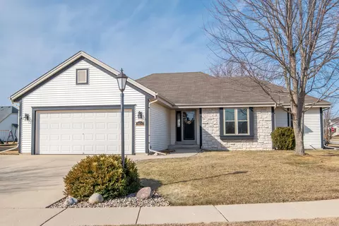 4024 Stillwater, Waukesha, WI 53189